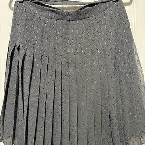 Ann Taylor Gray skirt with belt - size 8